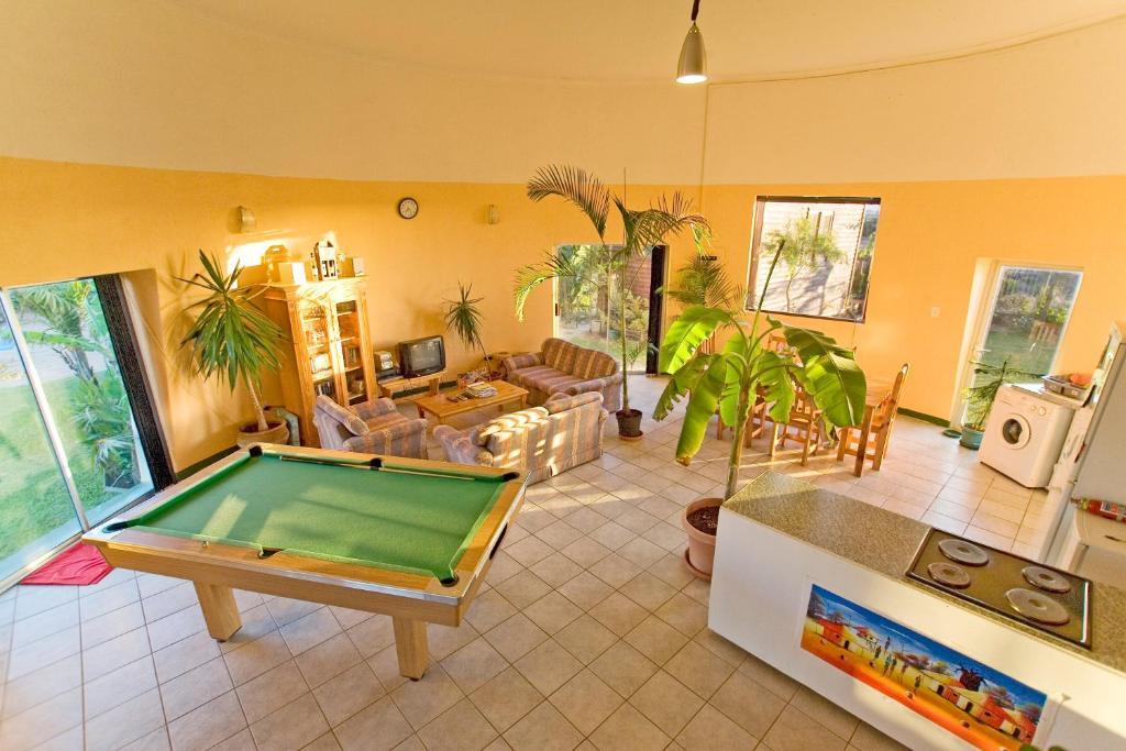 Cape Oasis Guesthouse Bloubergstrand Extérieur photo