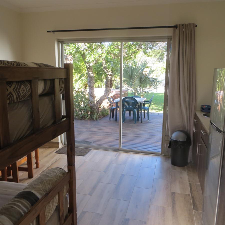 Cape Oasis Guesthouse Bloubergstrand Extérieur photo